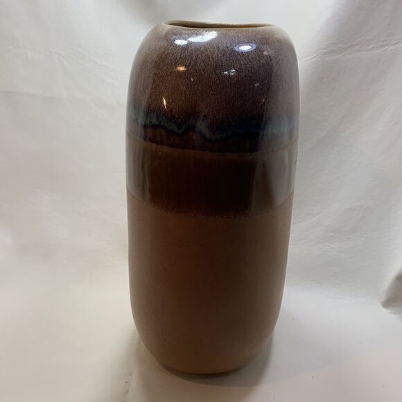 11 Inches Tall Brown Handcrafted Signed Pottery - Picture 2 of 8